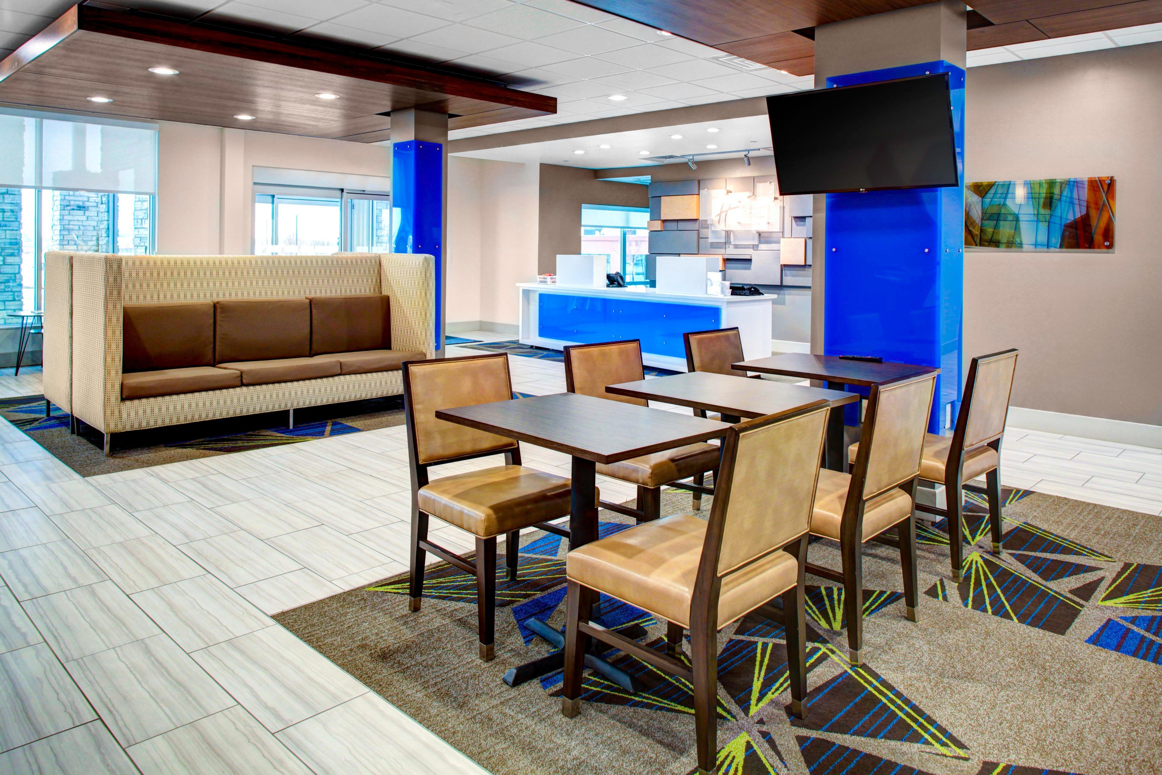 Holiday Inn Express & Suites Coldwater By Ihg Zewnętrze zdjęcie