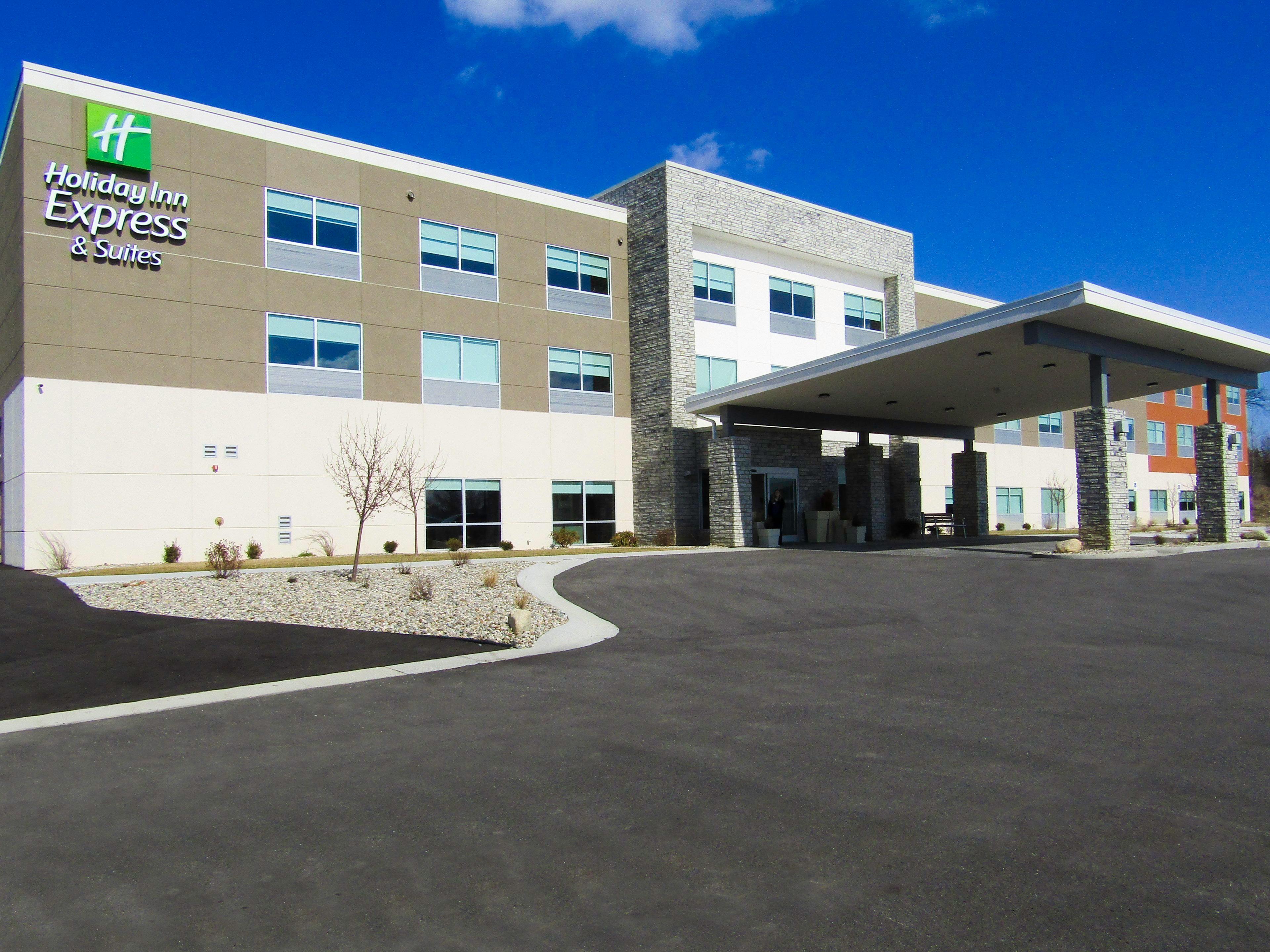 Holiday Inn Express & Suites Coldwater By Ihg Zewnętrze zdjęcie