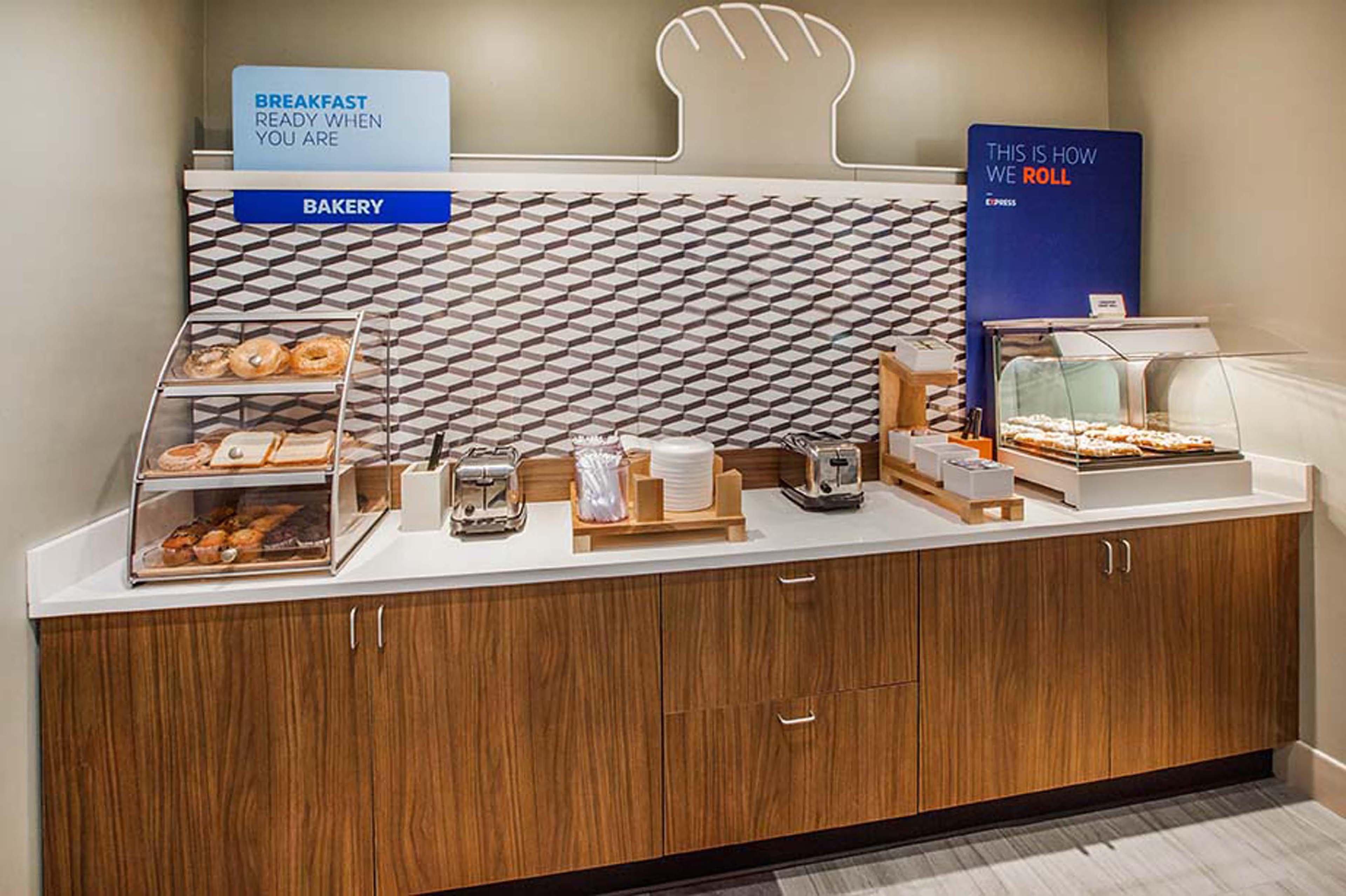 Holiday Inn Express & Suites Coldwater By Ihg Zewnętrze zdjęcie